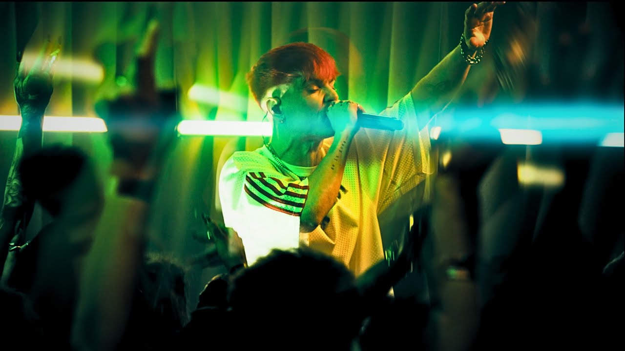 Ren performing live — the musician who inspired the sabbatical